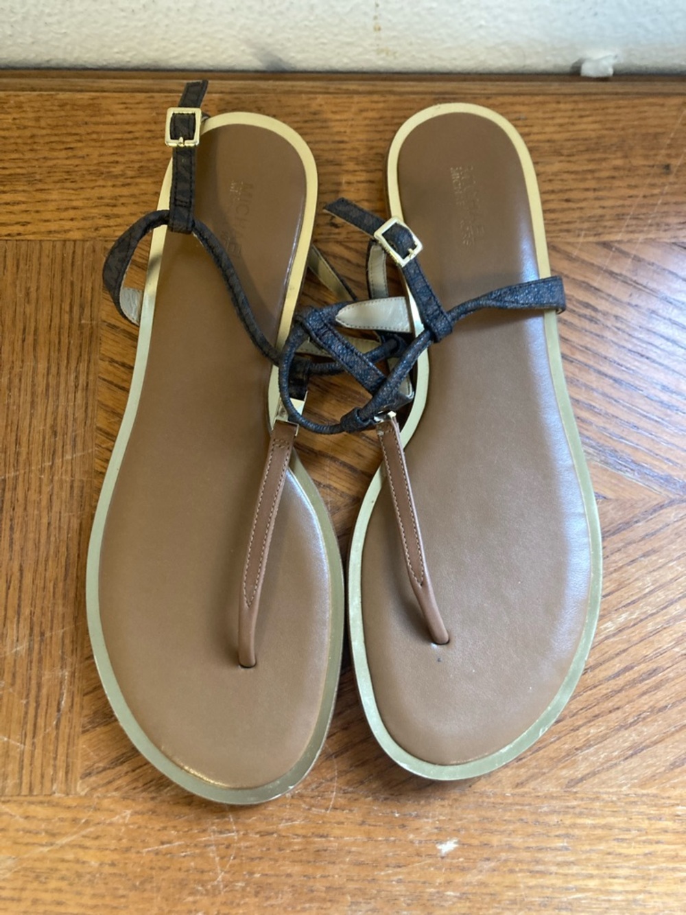 MICHAEL KORS Brown and Gold Metallic Flip Flops (9M)